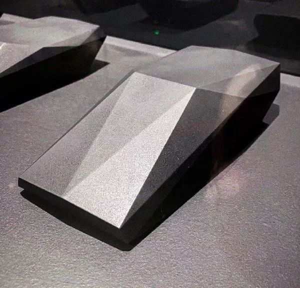 特斯拉cybertruck值得等吗,特斯拉cybertruck驾驶舒适感