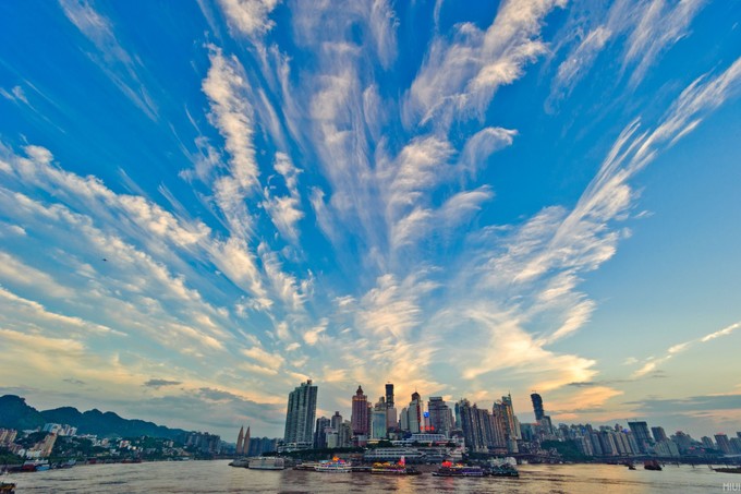 终于来了！520万平顶山人期待的3小时“重庆之旅”｜城市手记