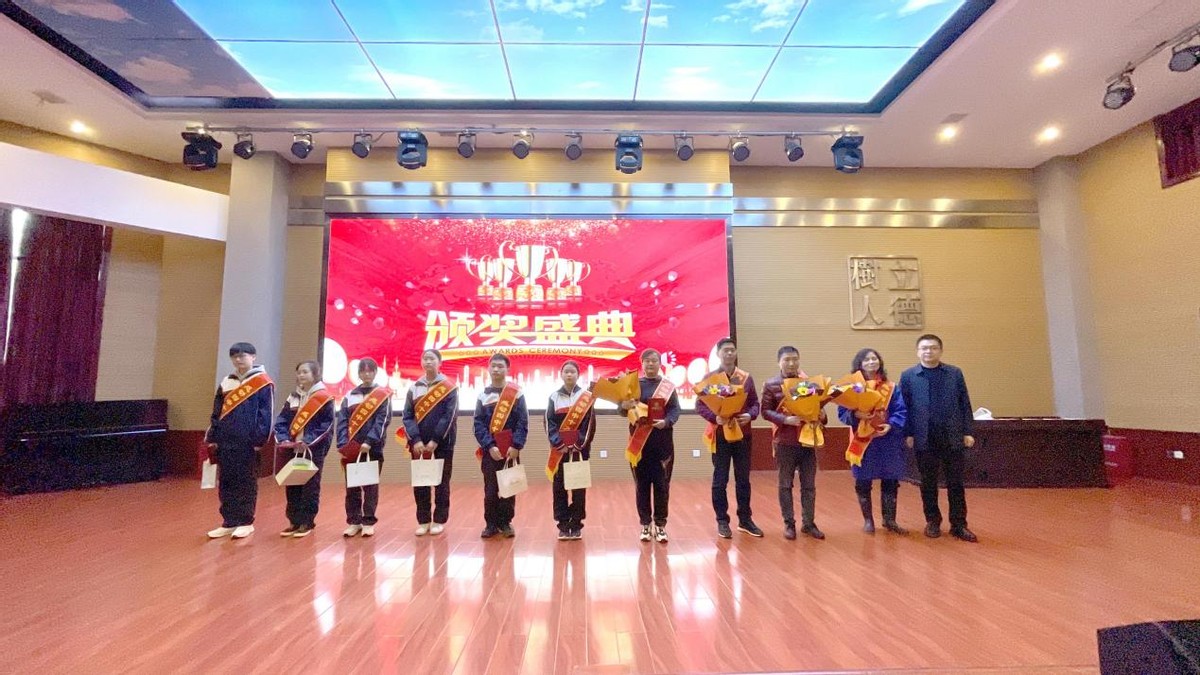 棣栧眾鎰熷姩宀抽槼浜虹墿,鎰熷姩宀抽槼鍗佸ぇ浜虹墿