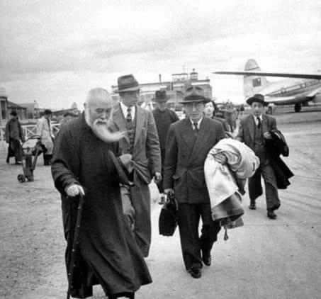 他酒醉胡写不可随处小便，清醒后，将顺序重新排列成处世警言