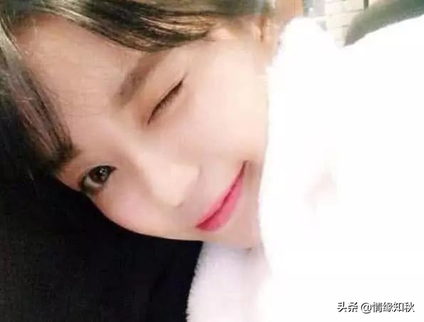 婚姻中不小心发现了另一半的秘密,婚姻中最容易忽略第三者