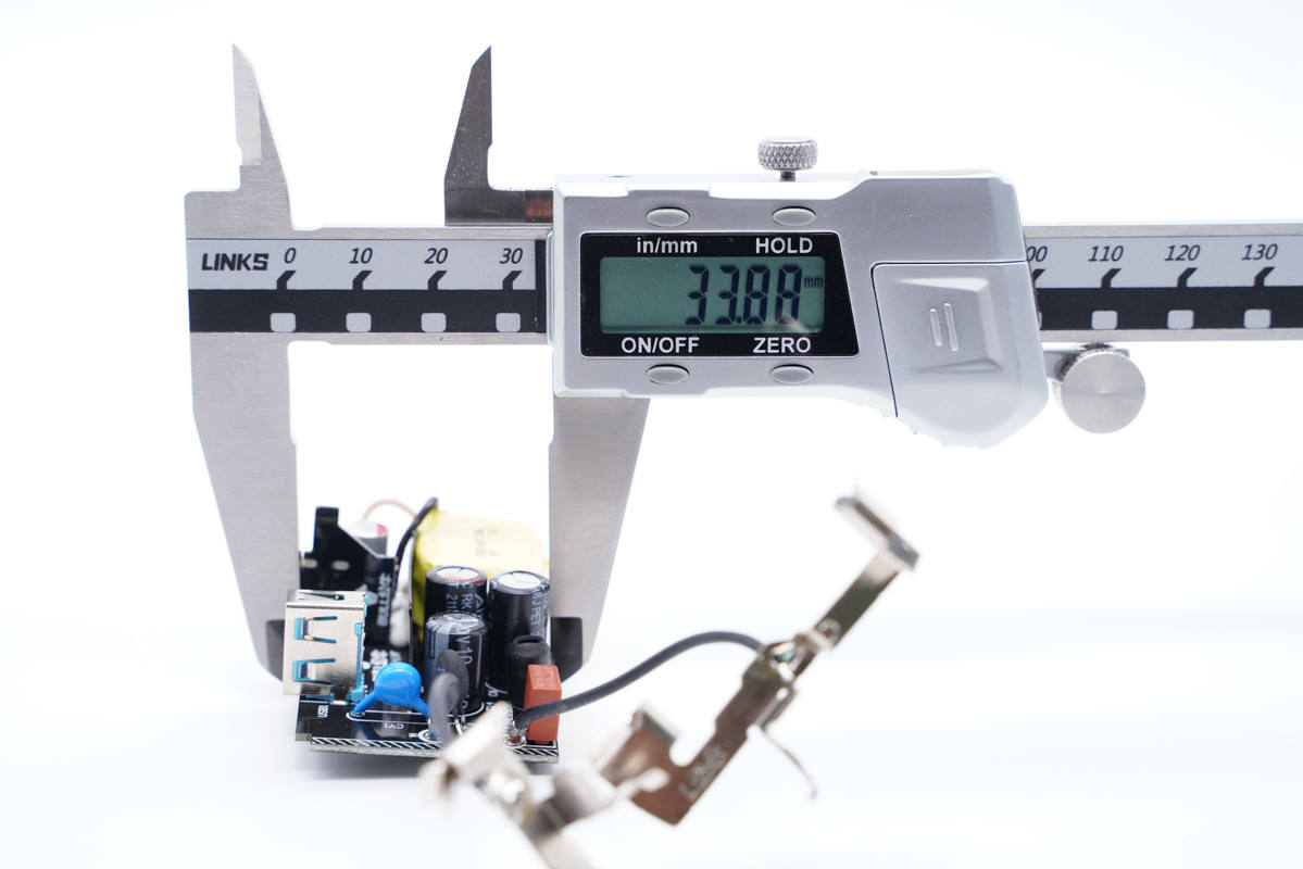 公牛快充多功能插座怎么样,插座一哥最新上市消息