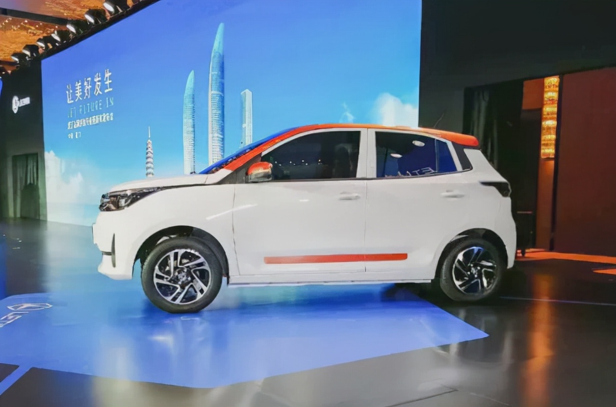 雷丁芒果售价2.98万元续航300公里,雷丁芒果三款车型落地价格