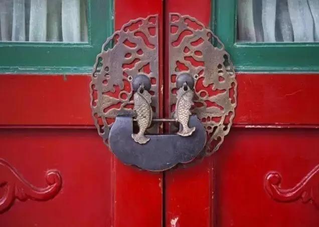 从前的锁好看钥匙也精美,从前的锁好看钥匙也精美什么意思