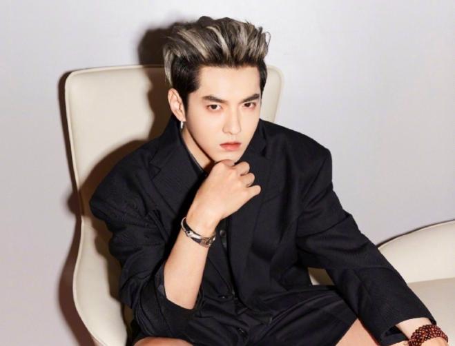 曝光女孩已达39位，团队中有两人专门负责“拉皮条”