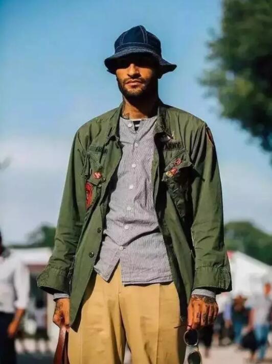 WHAT？一玩复古就垮？学学明星们这么穿，老嫌弃一秒变潮品