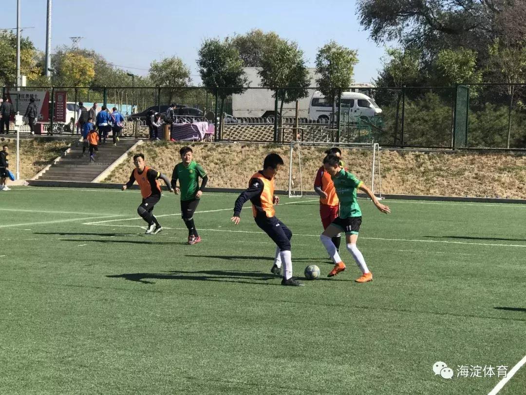 海淀区草根五人制足球赛圆满收官又是四季青的球队夺冠！