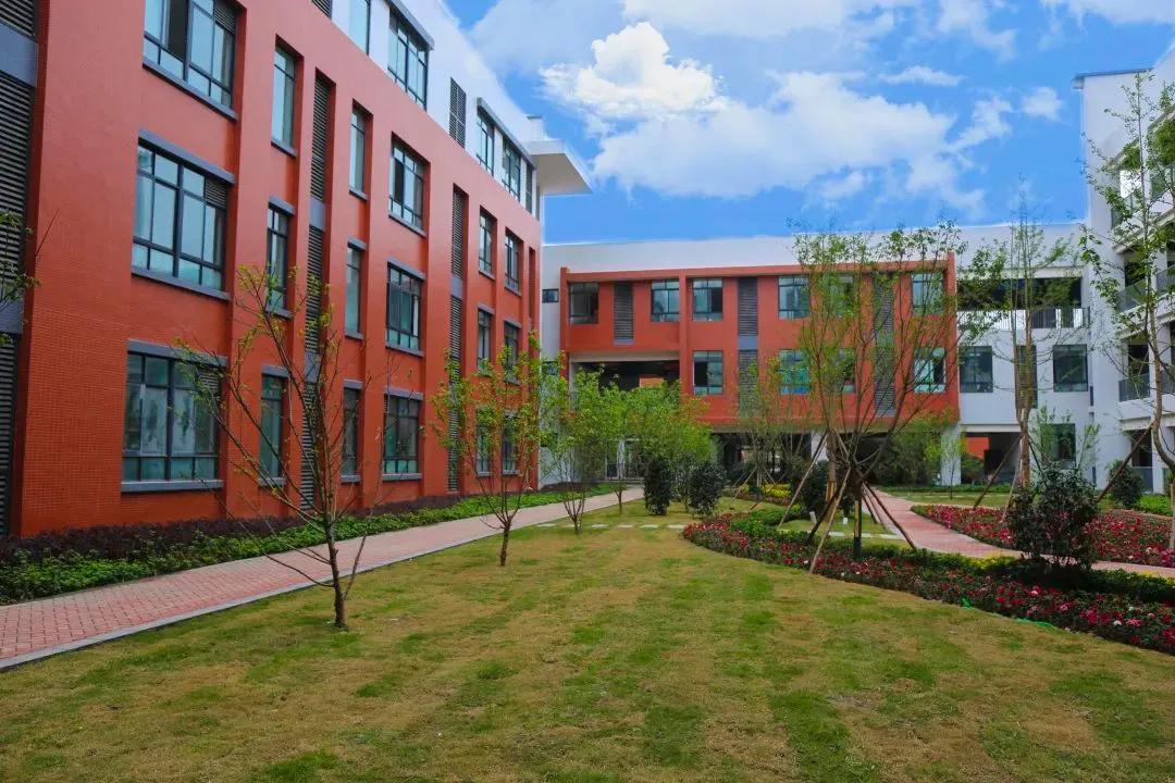 成都天府新区学校介绍,天府新区十大学校