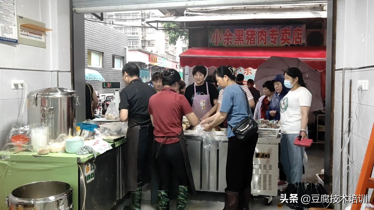 豆腐机加盟培训,全自动豆腐机做豆腐需要技术吗
