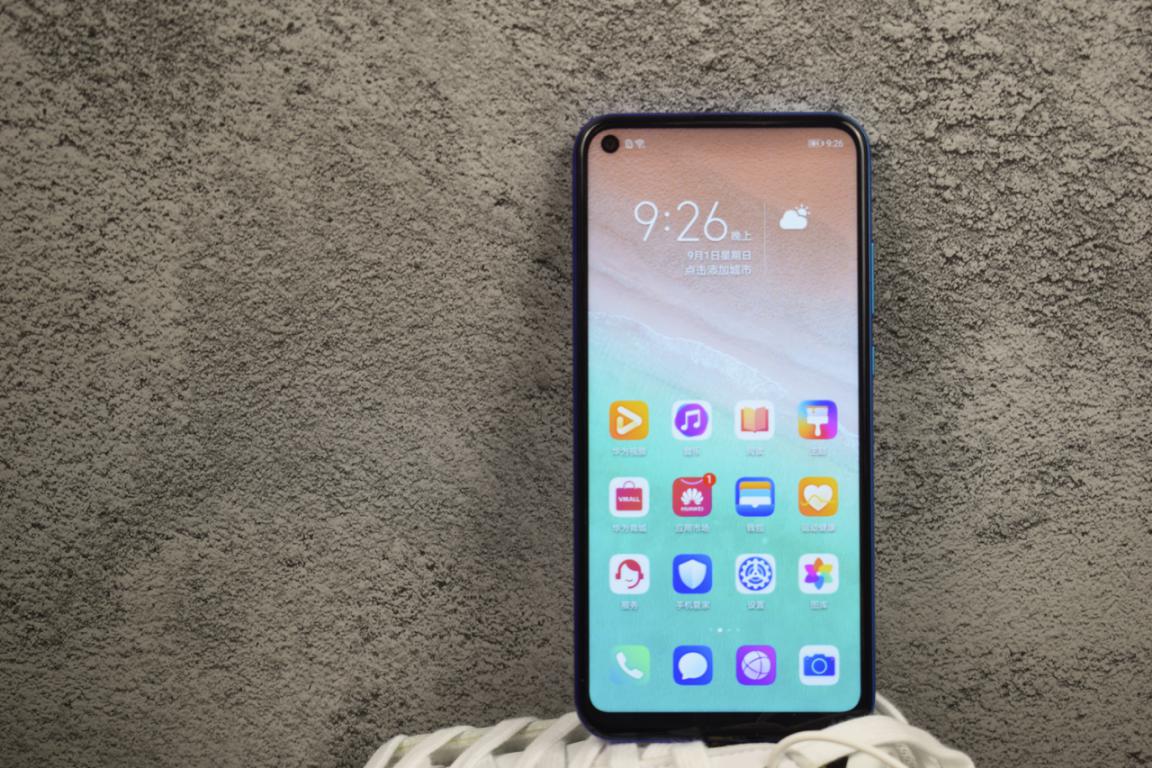 荣耀play3评测跑多少分,荣耀play3值得买么