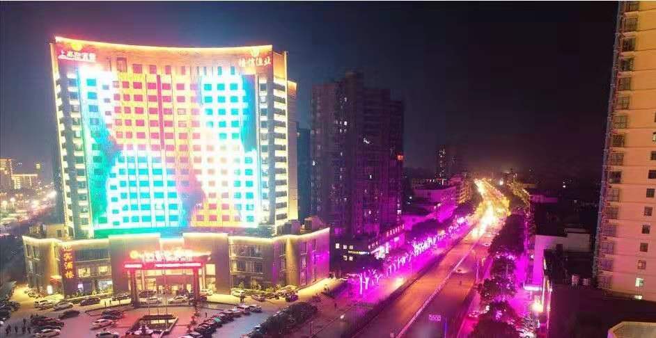 大家好，我叫上高，这是我的简历，以后多多关照