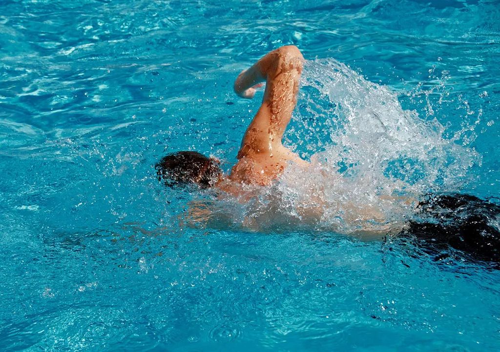 冲浪运动的魅力,哪些运动提高男性魅力