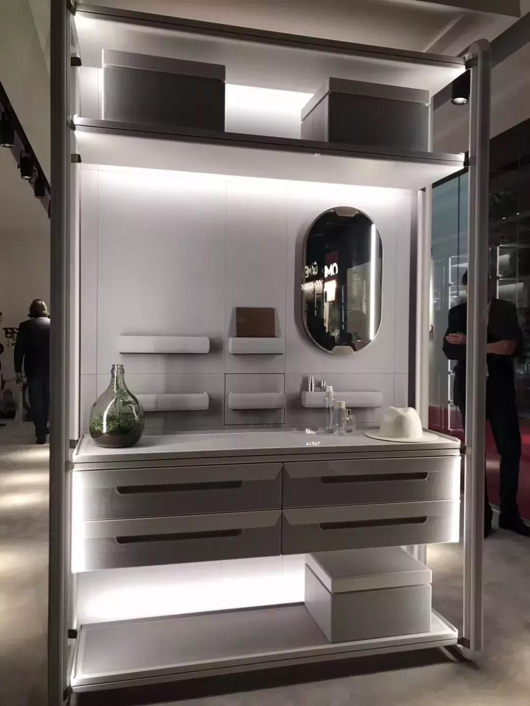 米兰展极简灯,米兰展惊艳的设计