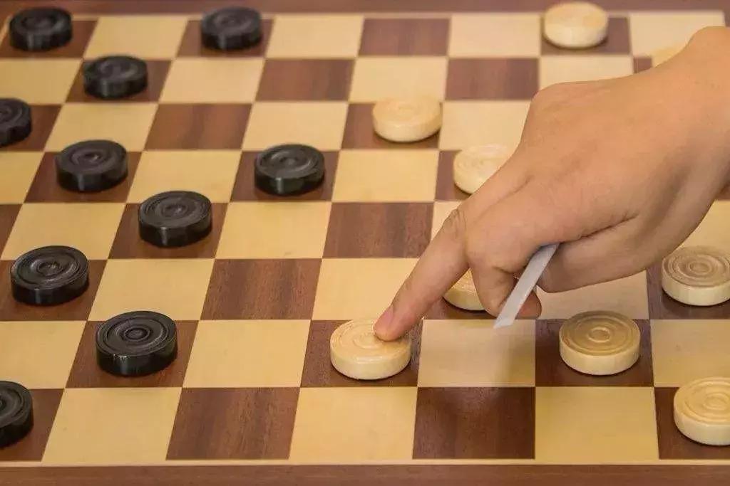 牛！武汉15岁天才少年登顶亚洲第一！19轮比赛未尝一败