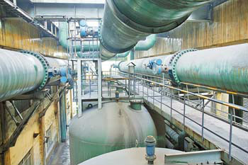 14亿人口一天排泄多少吨大便,全国人每天产生的屎尿都去哪了