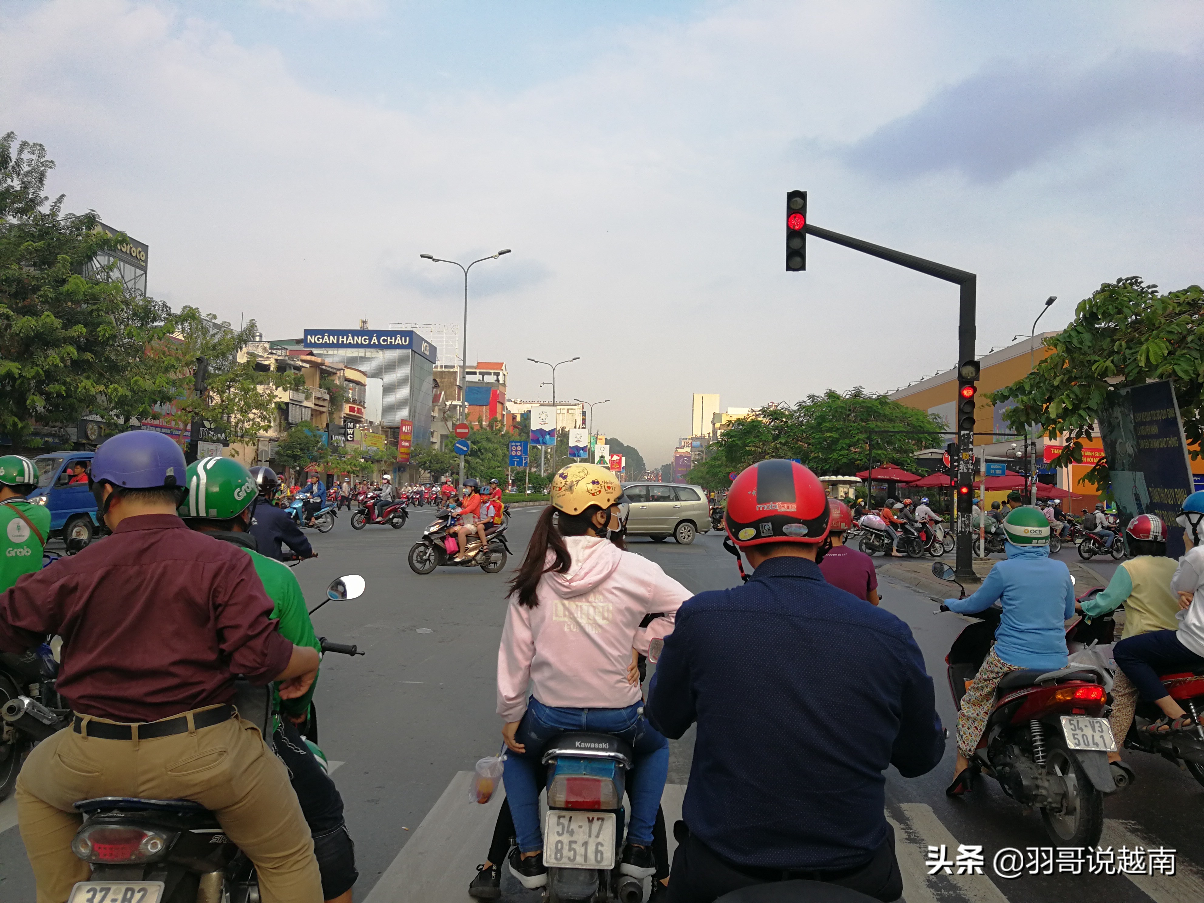 在越南有辆摩托就能拥有一切,在越南旅游能找到女朋友吗