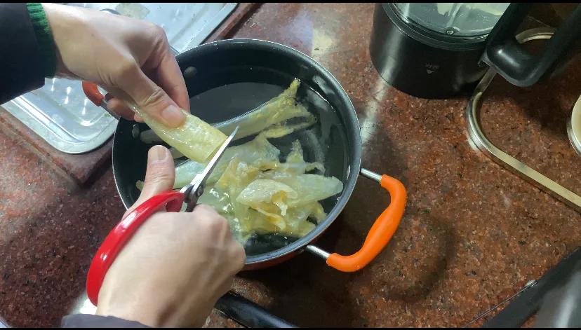 鱼胶怎么炖最有营养价值,鱼胶和什么食材炖好喝