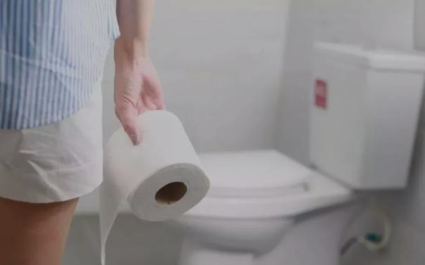 英国男子47天不排便,英国男子便秘常年不上厕所