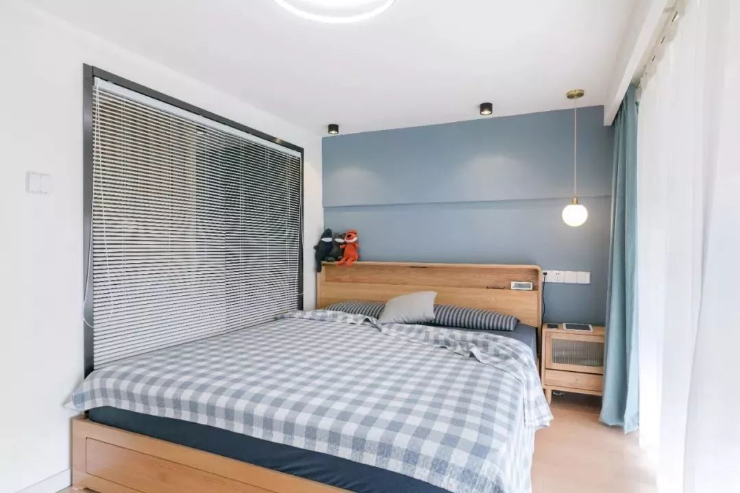 64㎡现代轻奢公寓，买了小复式，这样装修好精致