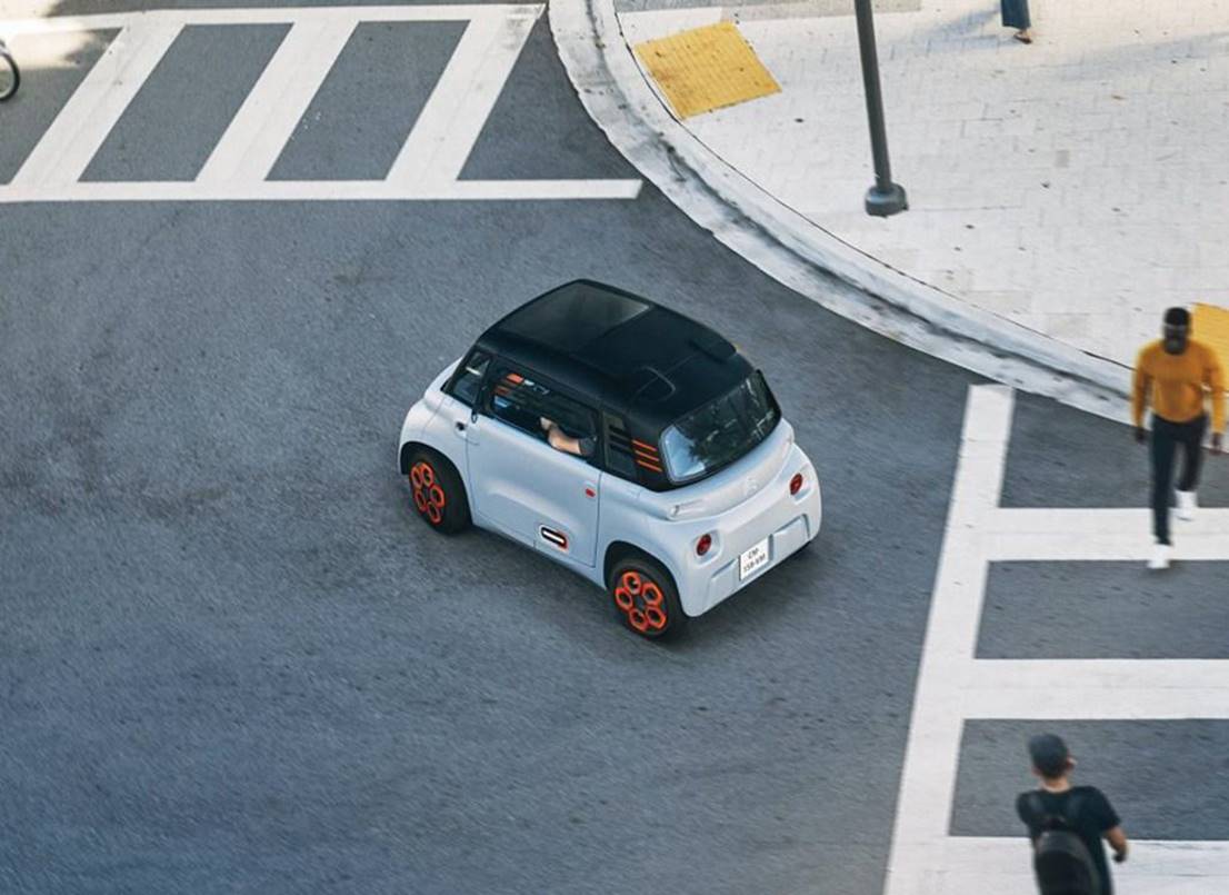 雪铁龙又反人类，前后不分+自杀式车门，法系真的要“作”到底？