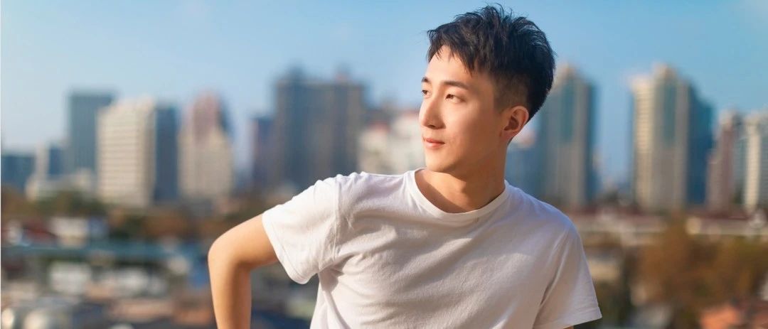 牛！上海男神学霸：曾为前法国国民教育部部长做翻译，如今将入职新华社！