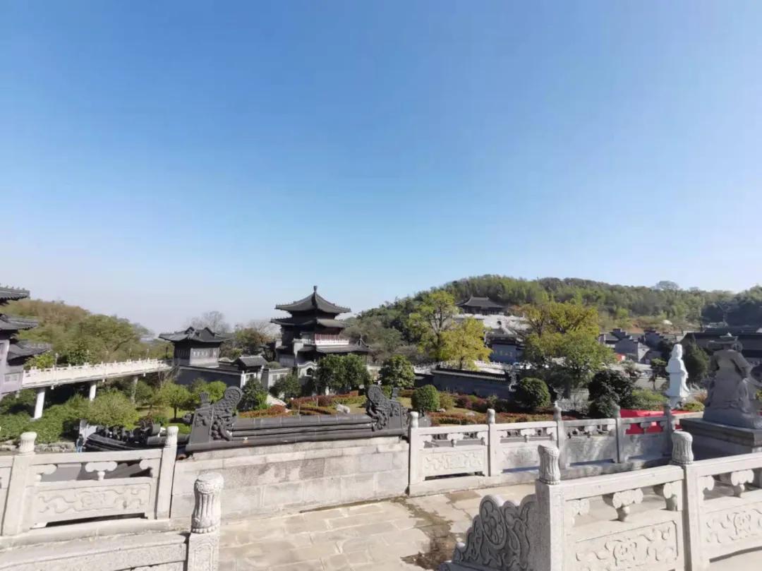 行走｜物华天宝宝华山