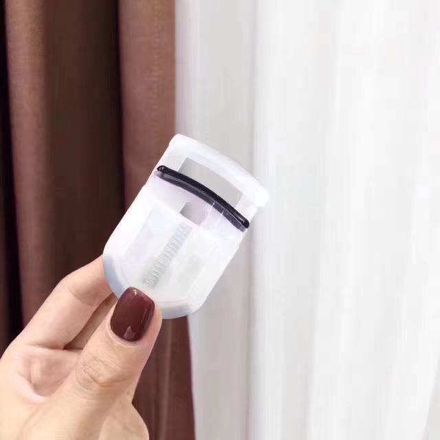 彩妆秋冬必备眼影口红推荐,粉底口红眼影哪个好