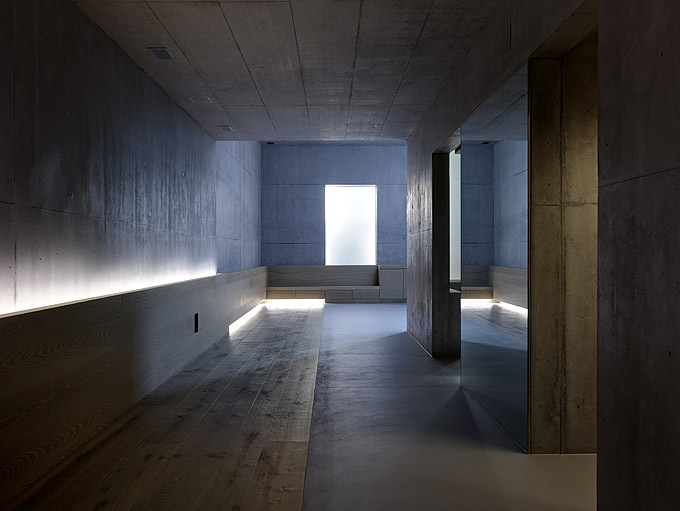 瑞士湖岸别墅 (瑞士陡坡别墅)