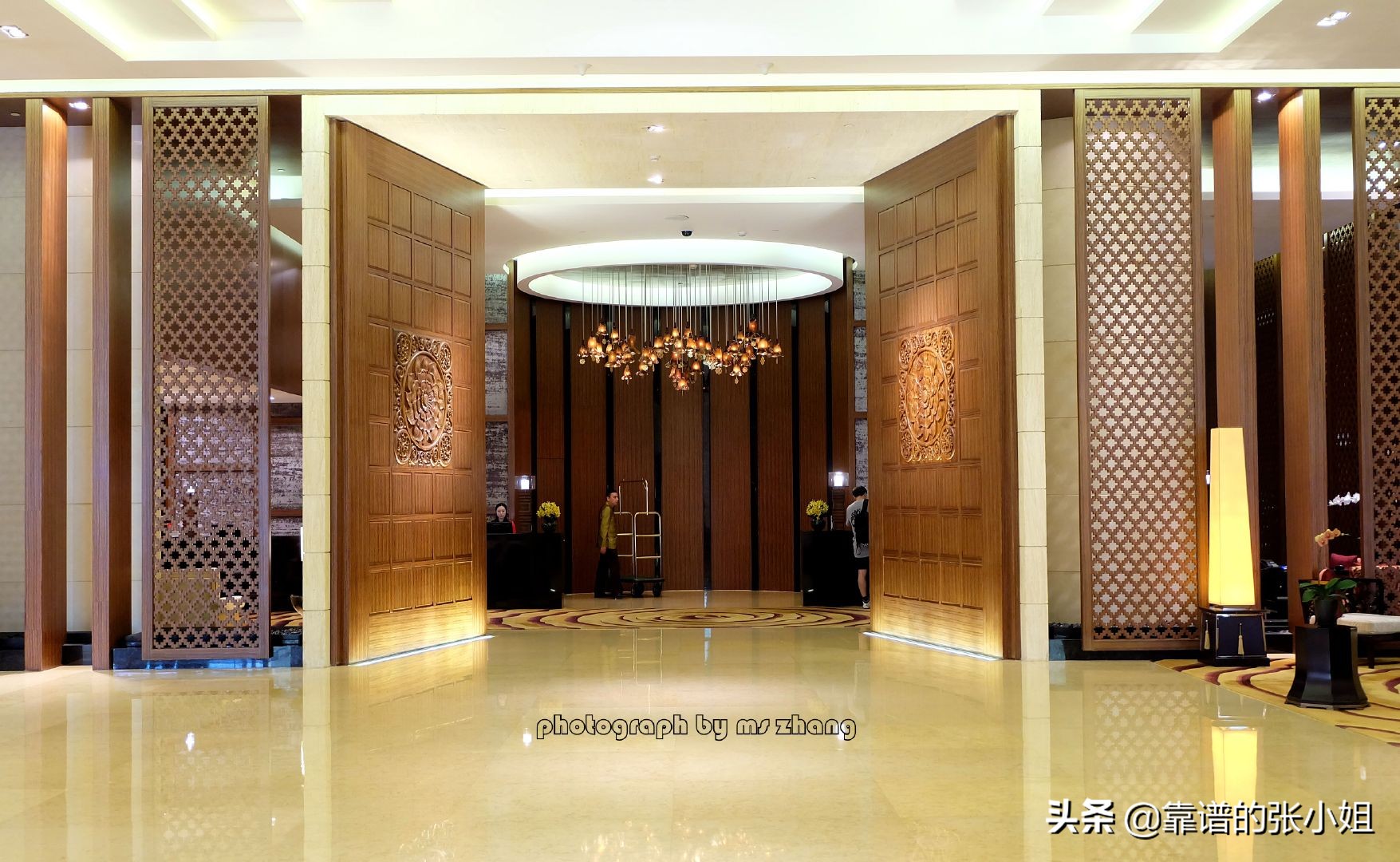 澳门金碧辉煌的是什么酒店,澳门酒店房间金碧辉煌