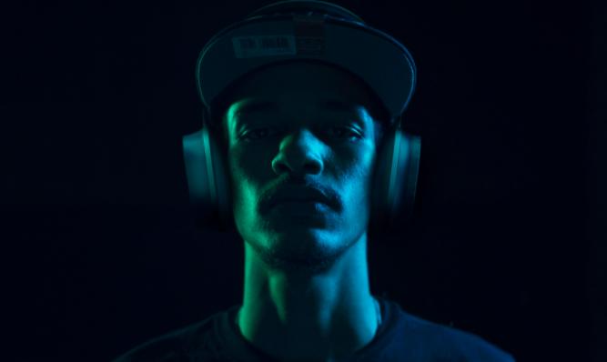 用牙控制手机?TeethTap或许可实现这一功能