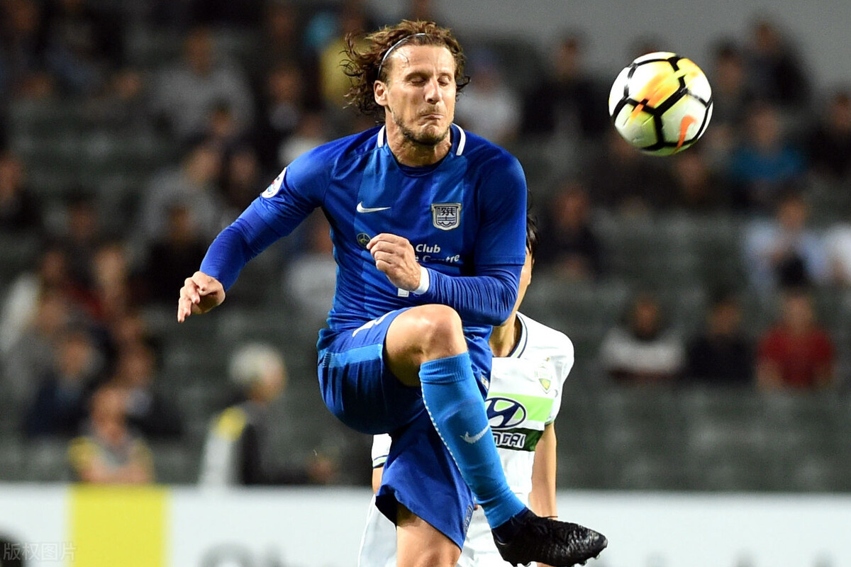 “医生，我一在豪门呆着就不舒服”盘点那些在豪门踢不出来的巨星