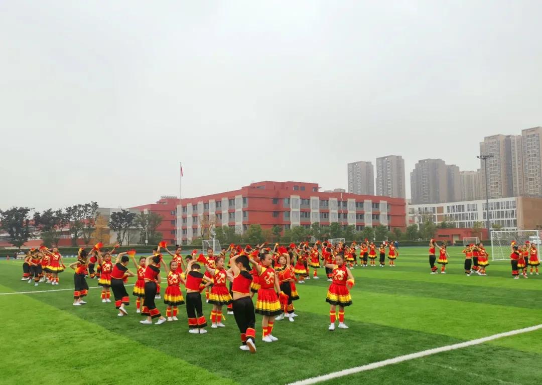 天府新区华阳中学足球比赛,四川成都华阳实验小学足球比赛