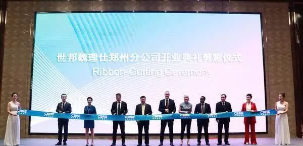 致敬郑州北龙湖,郑州暴雨感人瞬间致敬子弟兵