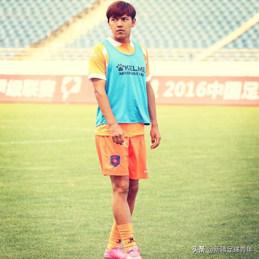 迪力木拉提上海足球,中国足球运动员迪力木拉提