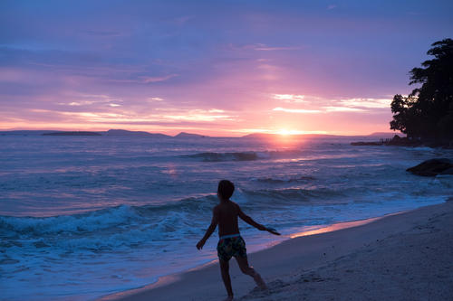 二十年以前的我和五十岁的我,十八岁的我和五十岁的我对比