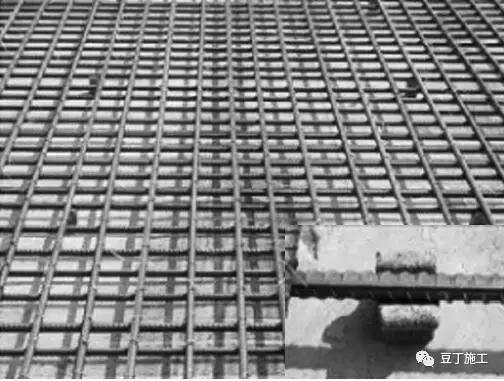 钢筋保护层偏差原因,板面钢筋露筋怎么处理