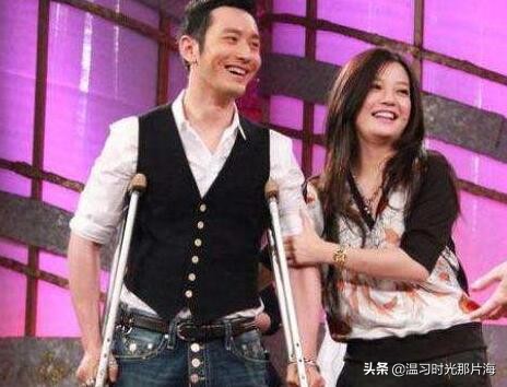 赵薇的男闺蜜是谁,赵薇和男友唱歌