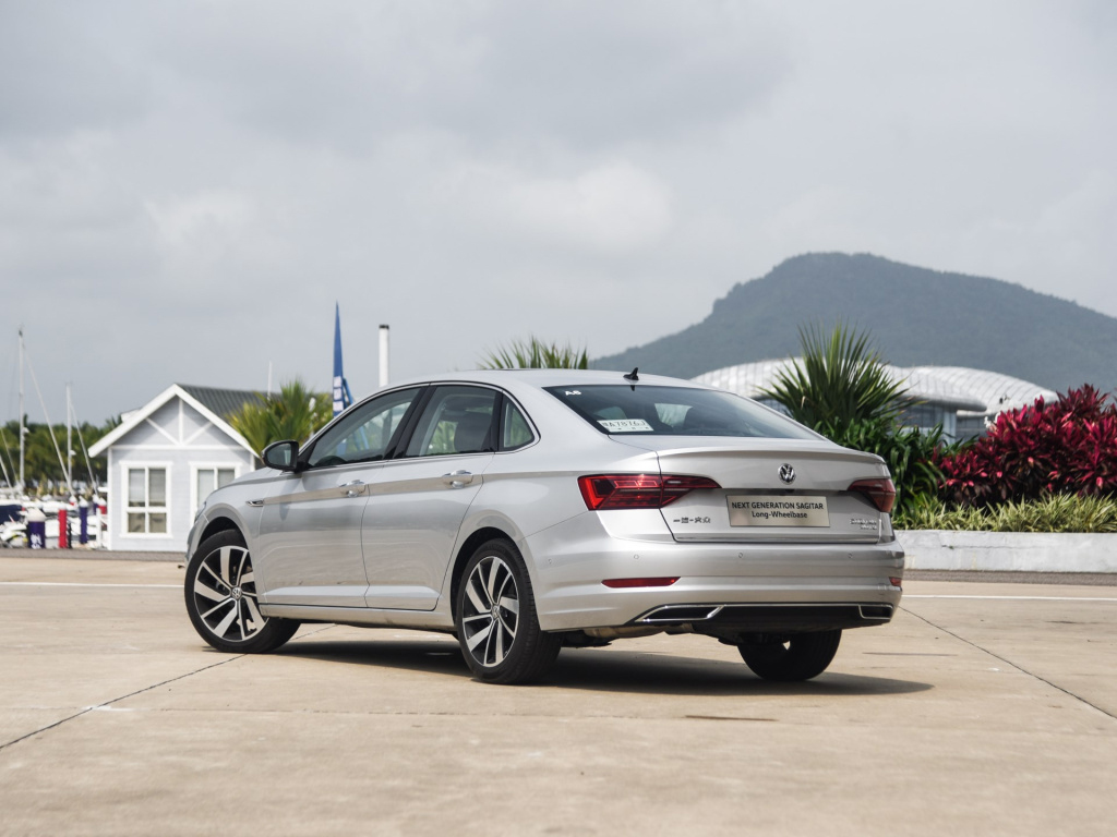 2013款速腾自动1.6自吸的油耗多少,2018款速腾1.6自动舒适怎么看油耗