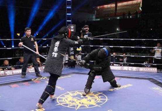 咏春拳到底多厉害？郭晨冬揭秘：在传武里能打但比不了搏击