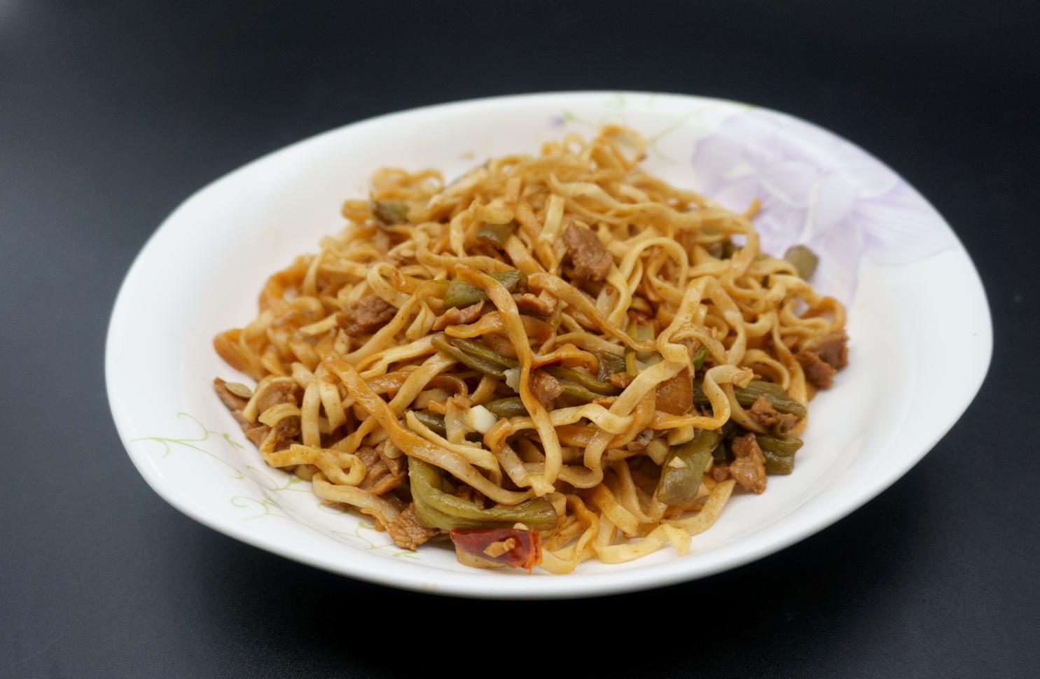 一锅两用双胆,一锅多用多功能的压力煲