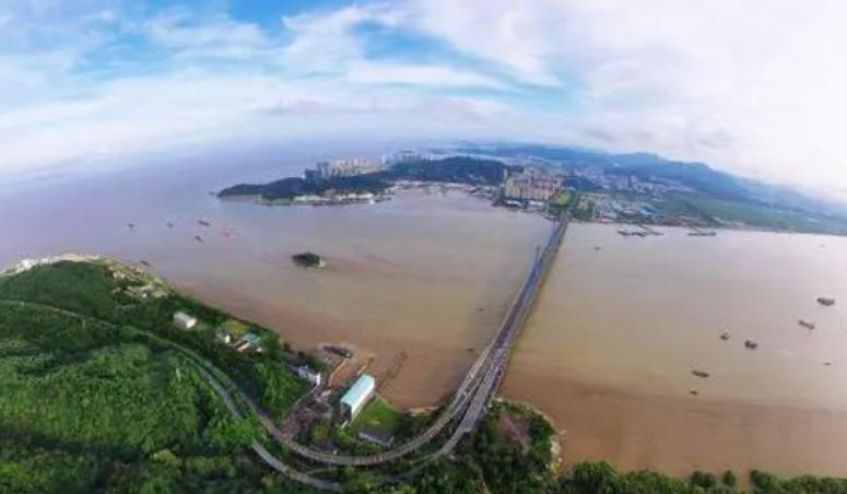 1995年澳门轮船被抢1000万，一个遗忘手机，警方揪出幕后黑“警”