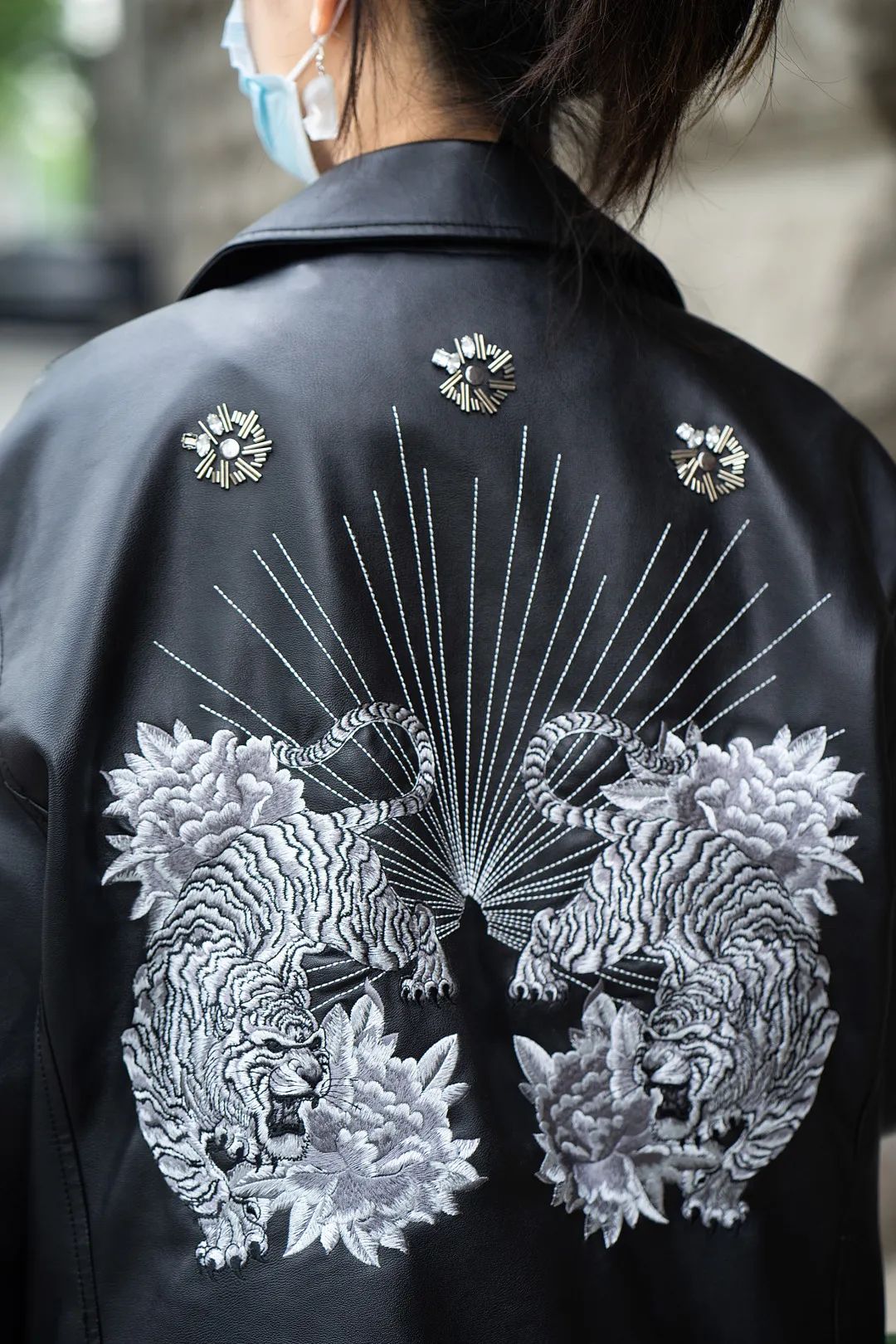 假日必须Get到的穿搭小心机！约上姐妹一起愉快的Shooping吧