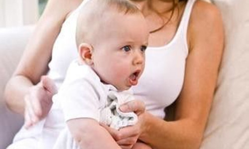 孩子睡觉喉咙里吼吼的响像是有痰,6岁小孩晚上睡觉喉咙有痰在响