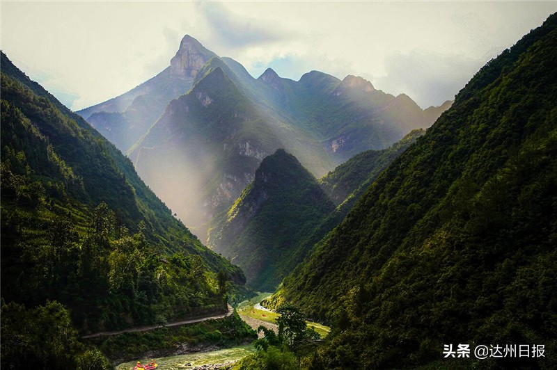 宣汉授牌旅游名县,全国旅游百强县宣汉