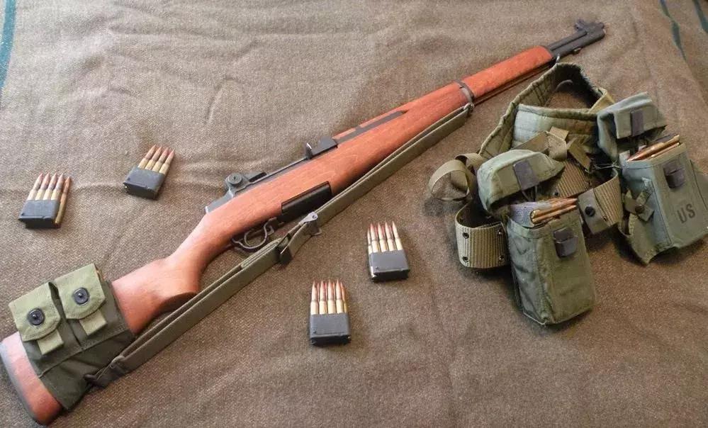 士兵在战斗中一般携带多少弹药,上战场一般要带多少发子弹