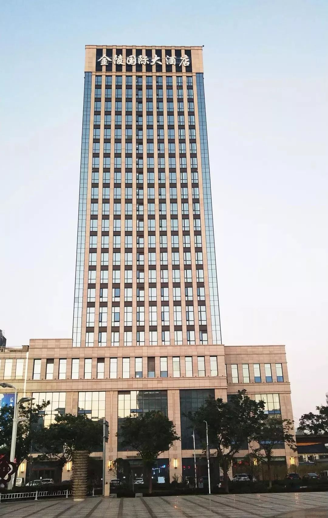 五星级酒店的音响,泰兴金陵国际大酒店标准房间