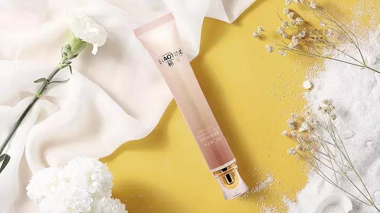 眼周脂肪粒和油脂粒的区别,眼周脂肪粒会影响视力吗