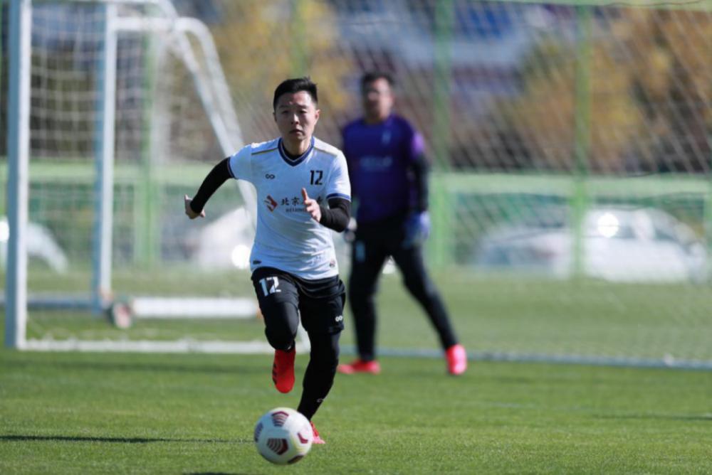 “身边亲人足显精彩”北京人寿与北京国安友谊足球赛圆满成功