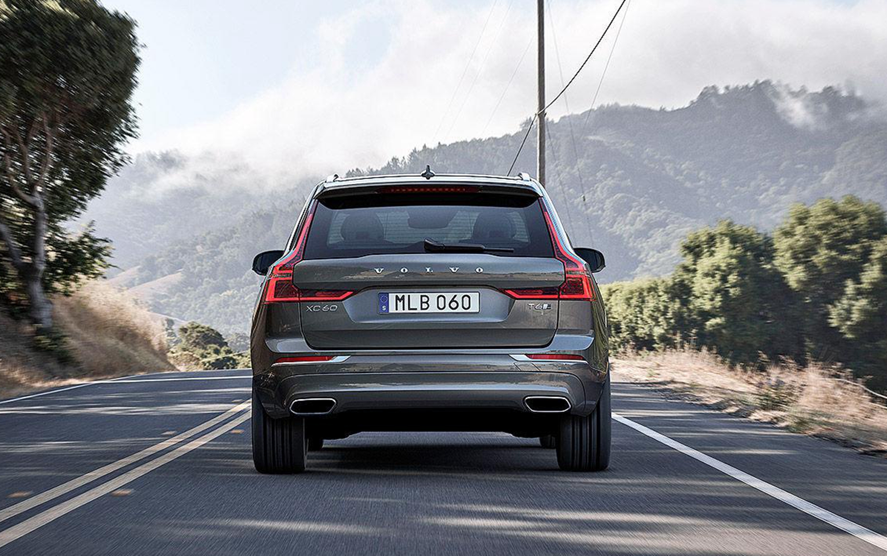 掉头转弯三不踩的操作,车掉头时什么也不踩吗