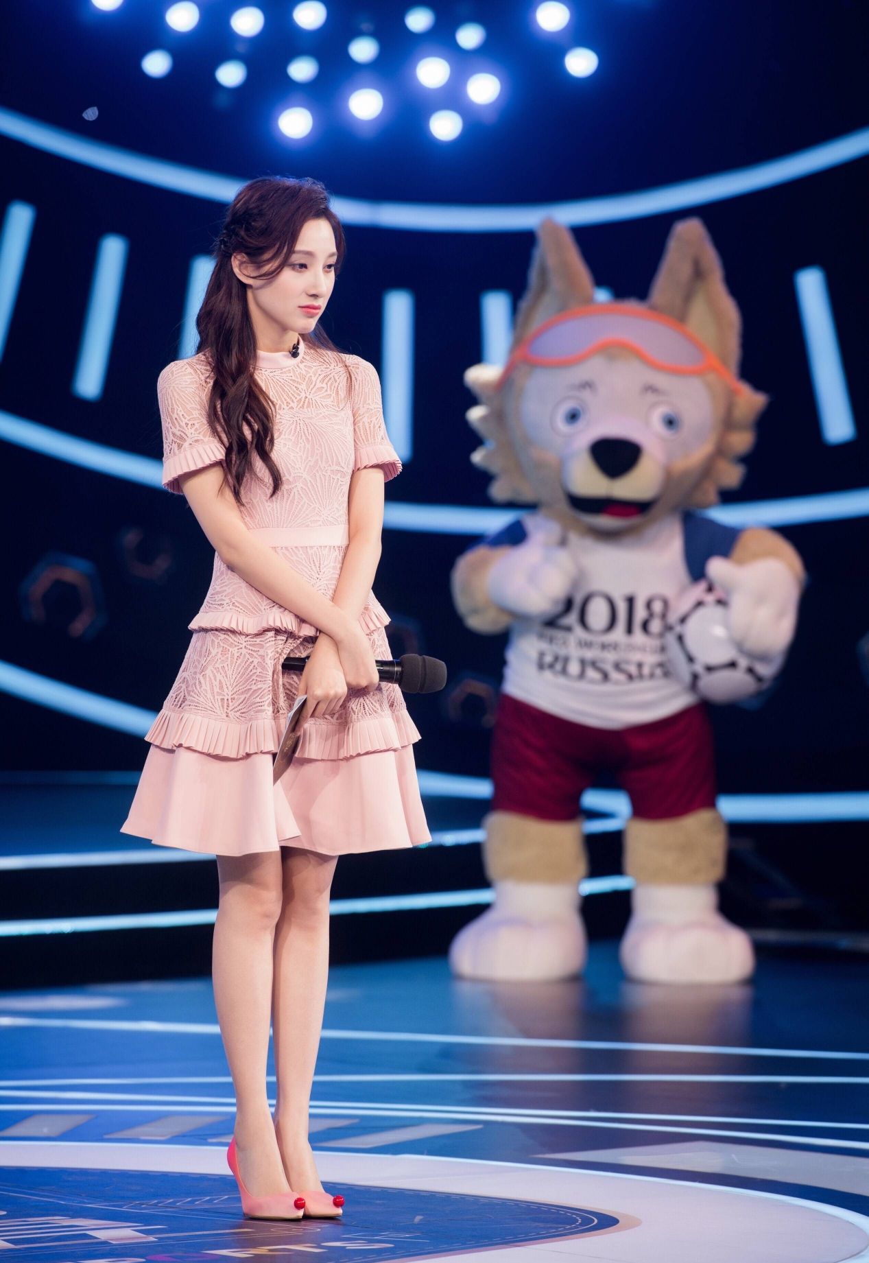 世界杯最美女主持人,世界杯最美的女主持人是谁